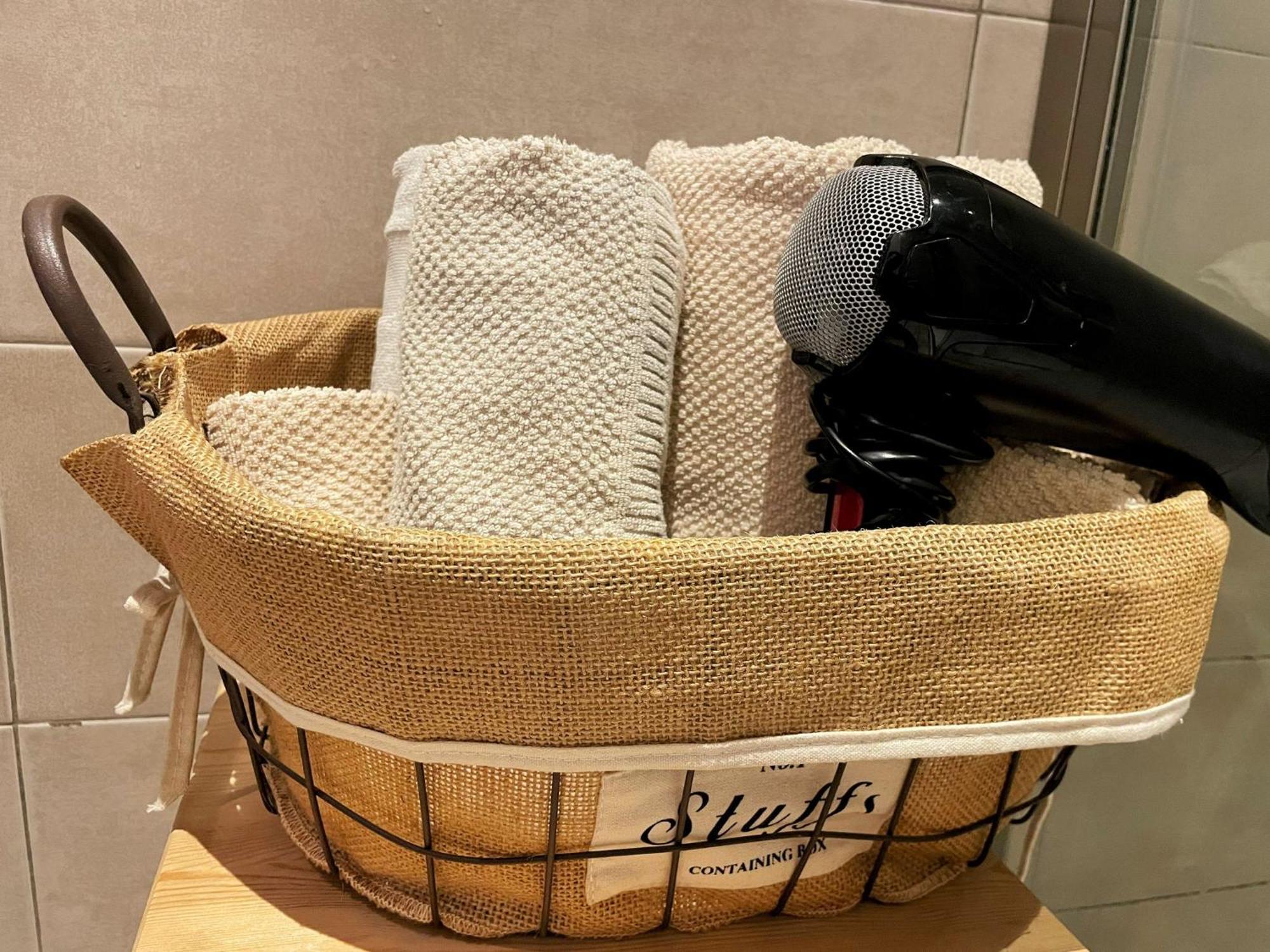 Alla Scaletta - Stanze Con Bagno Privato E Wifi A Pochi Passi Dal Duomo Mirandola Zewnętrze zdjęcie